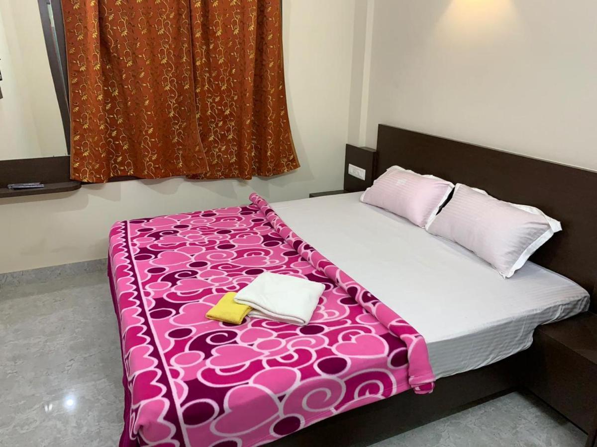 بوري Strategic Inn المظهر الخارجي الصورة