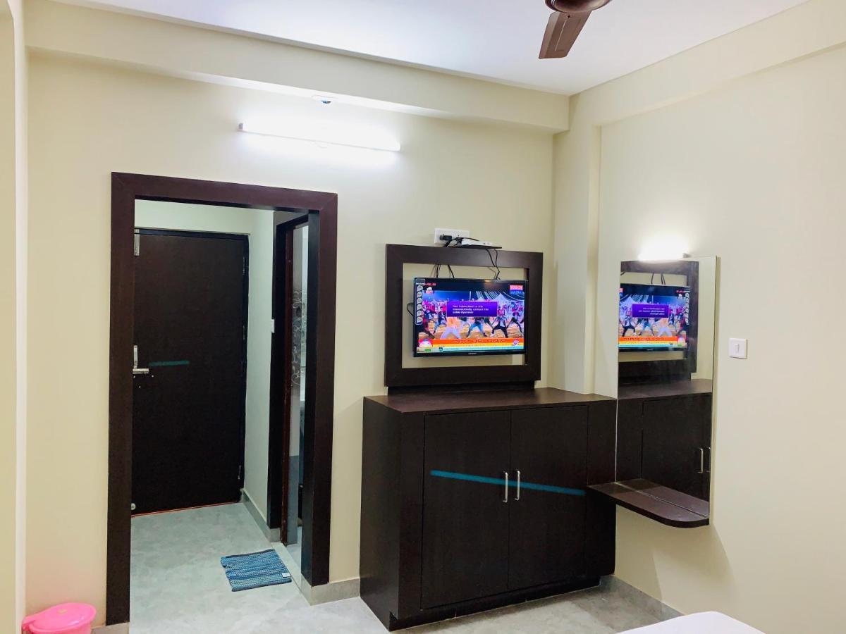 بوري Strategic Inn المظهر الخارجي الصورة