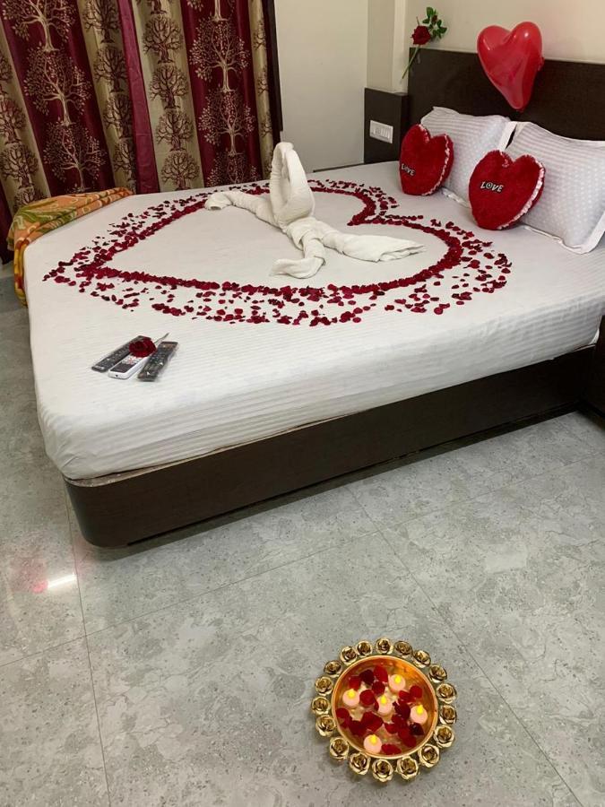 بوري Strategic Inn المظهر الخارجي الصورة